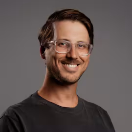 Gerrit De Vynck Headshot-Jun-23-2024-07-17-19-6511-PM